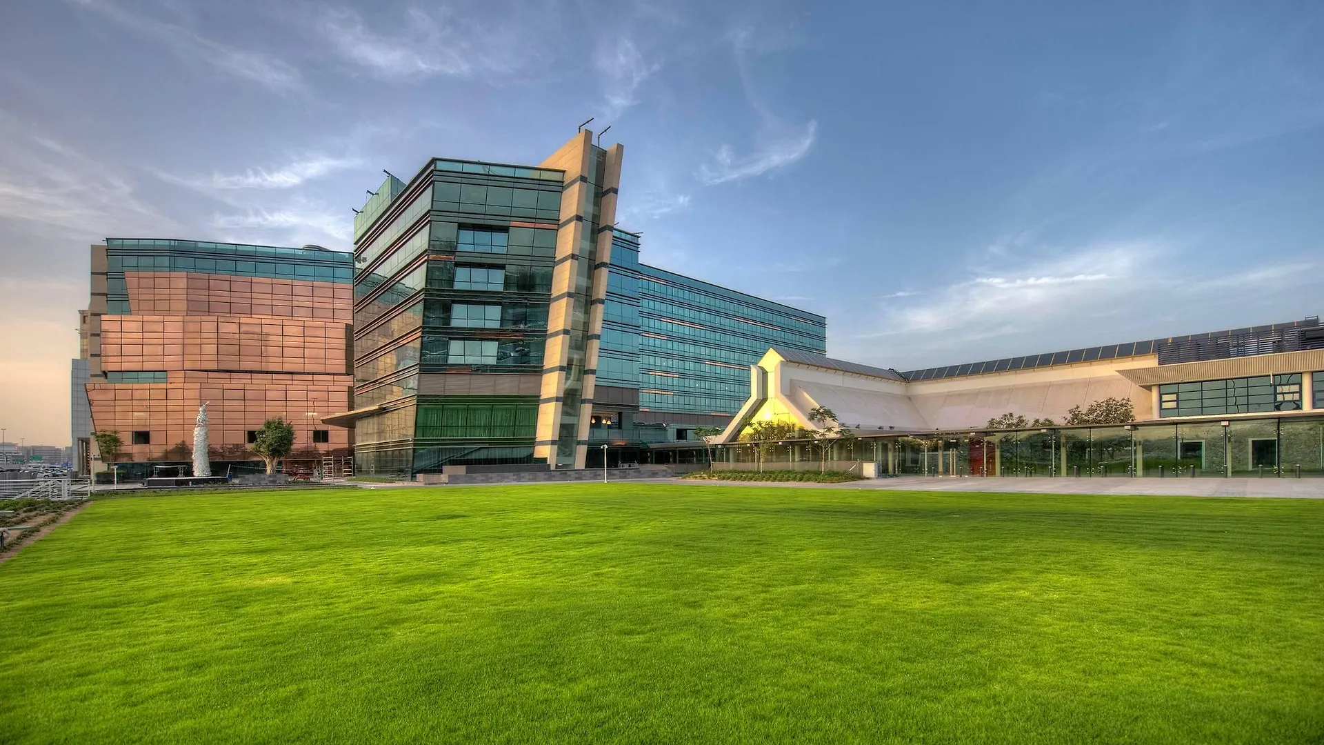 Jumeirah Creekside Дубай Отель