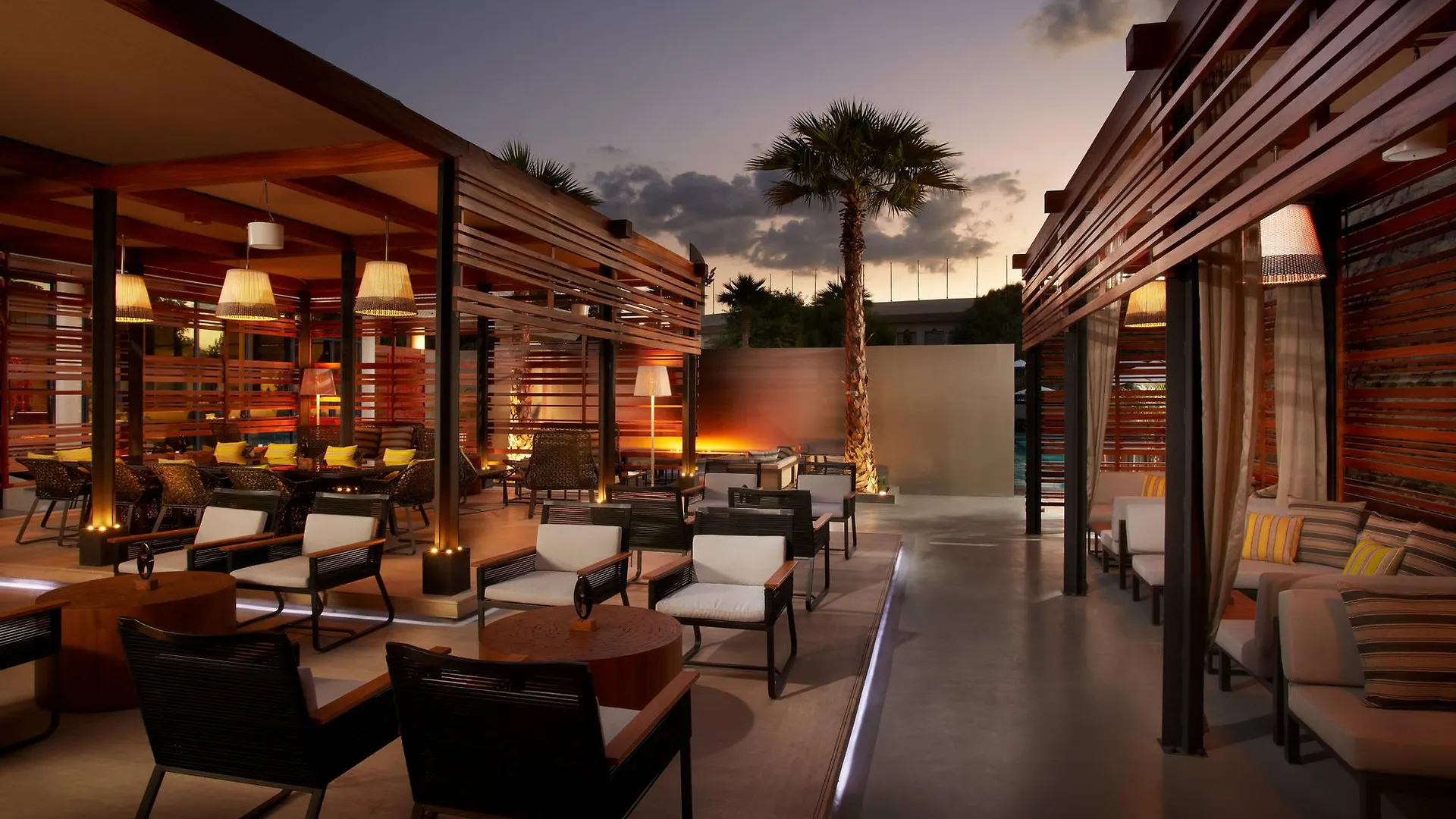 Jumeirah Creekside Дубай Отель