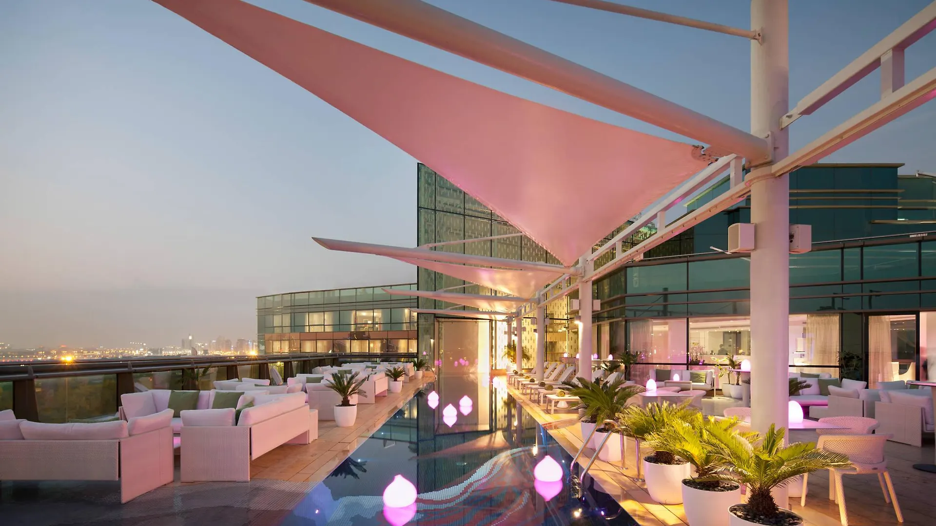 ***** Отель Jumeirah Creekside Дубай ОАЭ